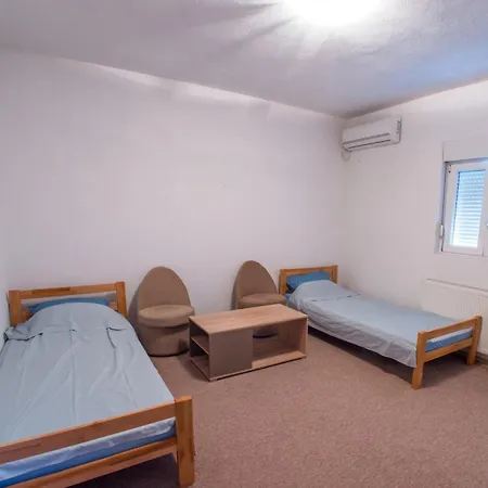Apartments Fusion 莫斯塔尔 外观 照片