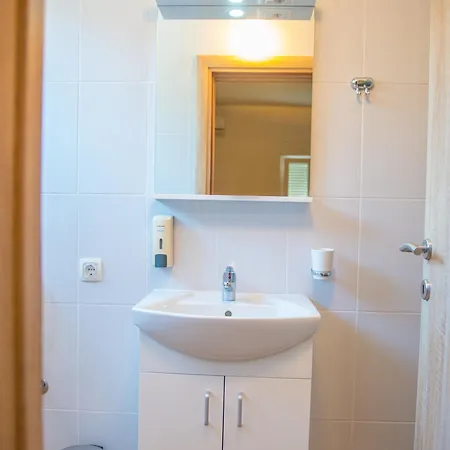 Apartments Fusion 莫斯塔尔 外观 照片